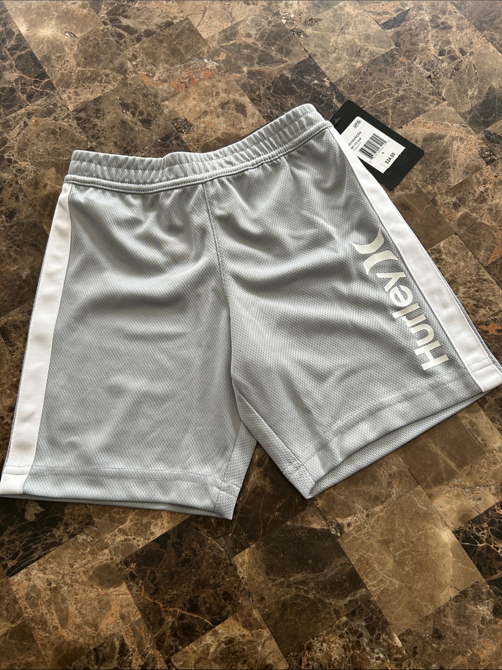 NWT 🆕 Hurley Boys’ Light Gray Athletic Mesh Shorts size 4 years